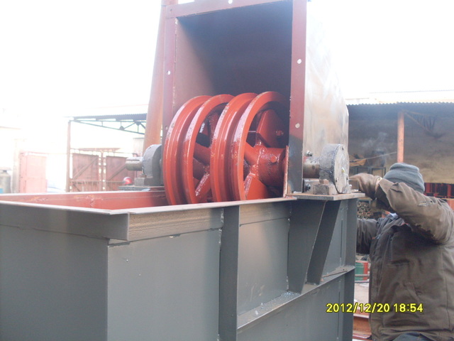 環(huán)鏈斗式提升機機頭安裝展示細節(jié)圖